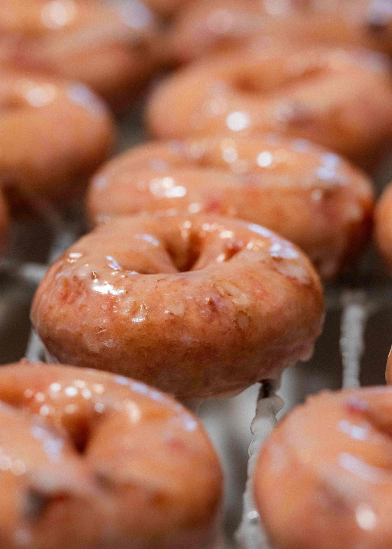 strawberry-donut-06799_CH4A.jpg